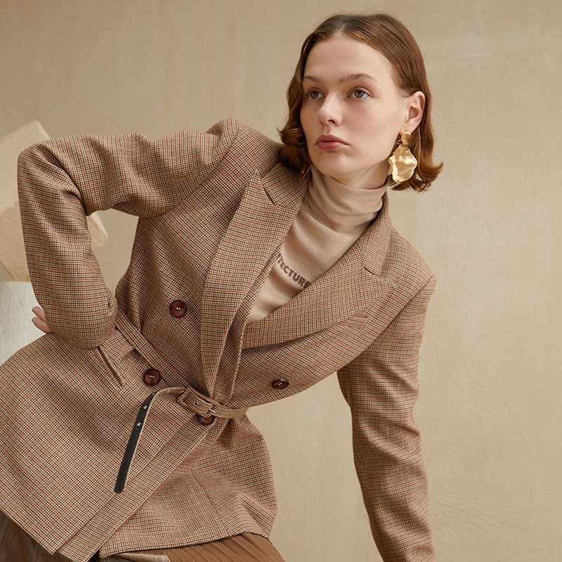 圣卡蘿服飾品牌網(wǎng)站建設